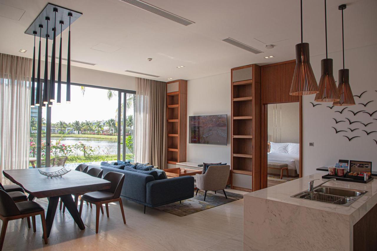 Moevenpick Villas & Residences Phu Quoc Luaran gambar A living room in a villa at the resort