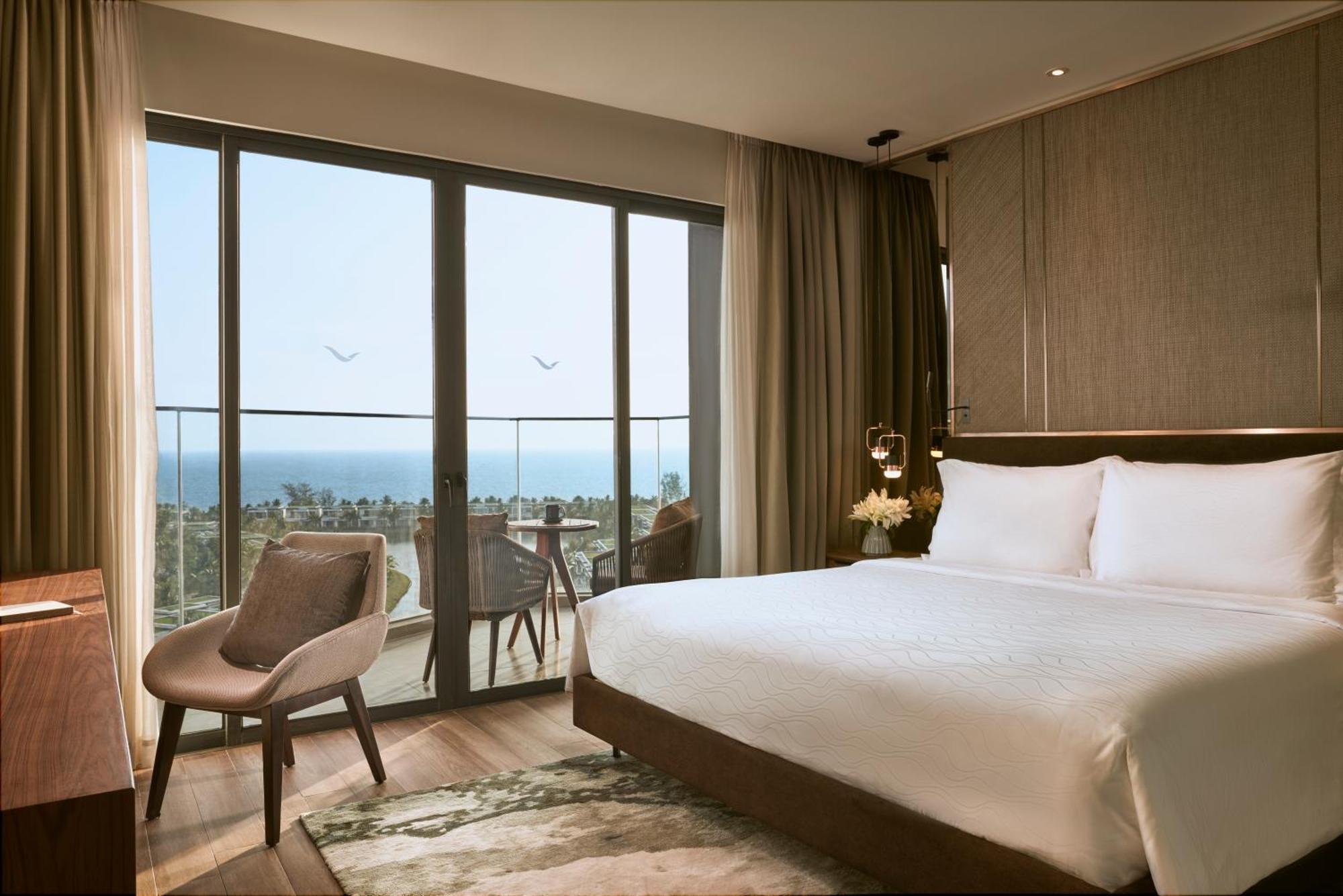 Moevenpick Villas & Residences Phu Quoc Luaran gambar A bedroom at the hotel