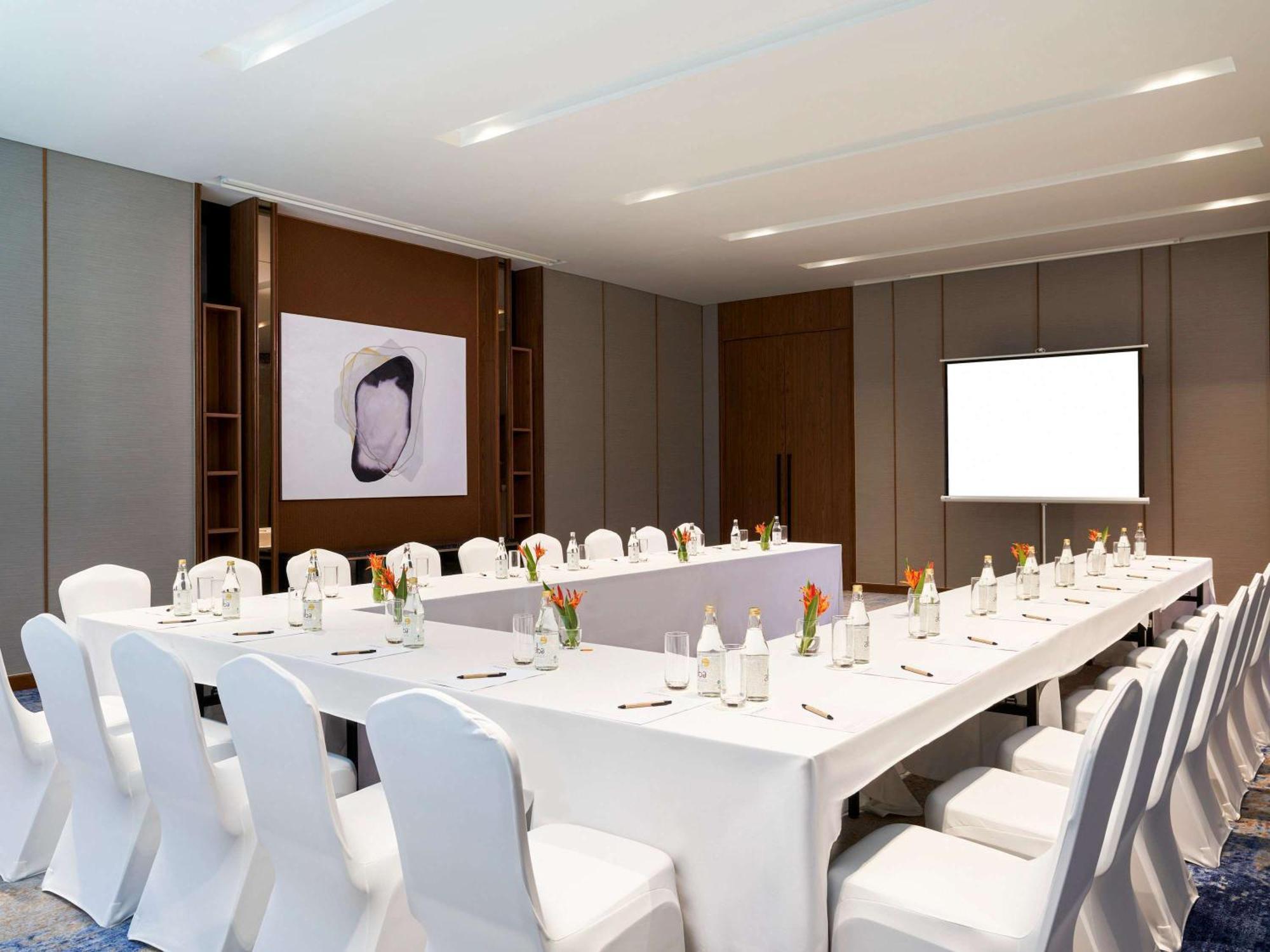Moevenpick Villas & Residences Phu Quoc Luaran gambar Meeting room