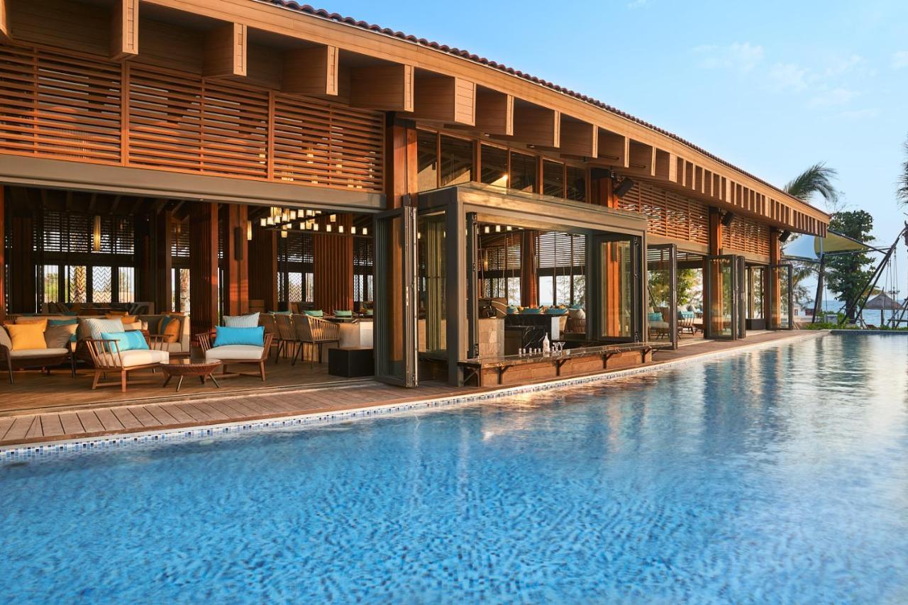 Moevenpick Villas & Residences Phu Quoc Luaran gambar The Beach Club